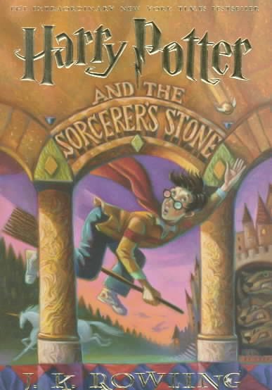 Harry Potter and the sorcerer's stone / by J.K. Rowling ; illustrations by Mary GrandPré.